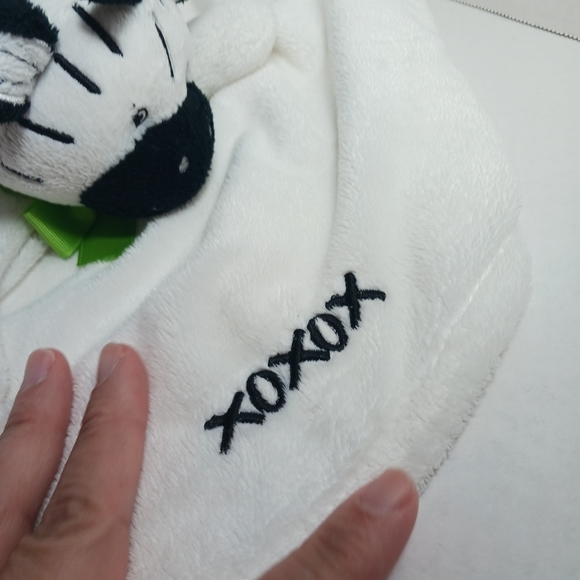 Honey Bunny Lovey Security Blanket Zebra  XOXOX  White Black Soft Clean - Picture 6 of 8